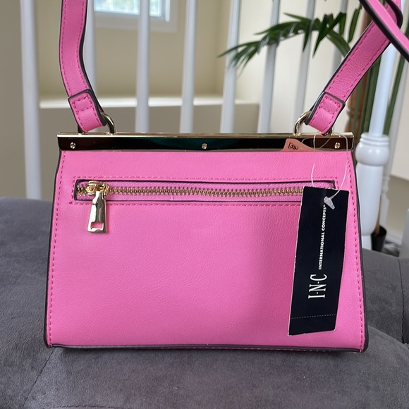 INC INTERNATIONAL CONCEPTS~Faux Leather Demi Aurora Crossbody Bag ~Pink/Gold~NWT - Picture 4 of 10